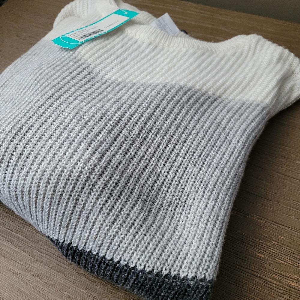 Design History Sweater - Picture 3 of 9